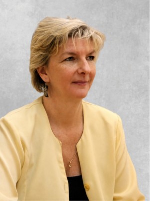 Dr. Radics Zsuzsanna