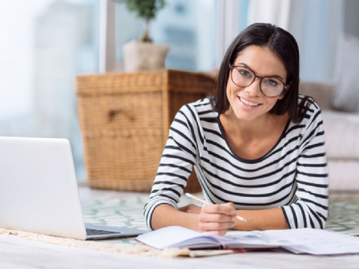 Az E-képzés előnyei