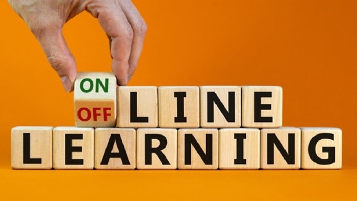 Online vagy offline oktatás? Pro és kontra