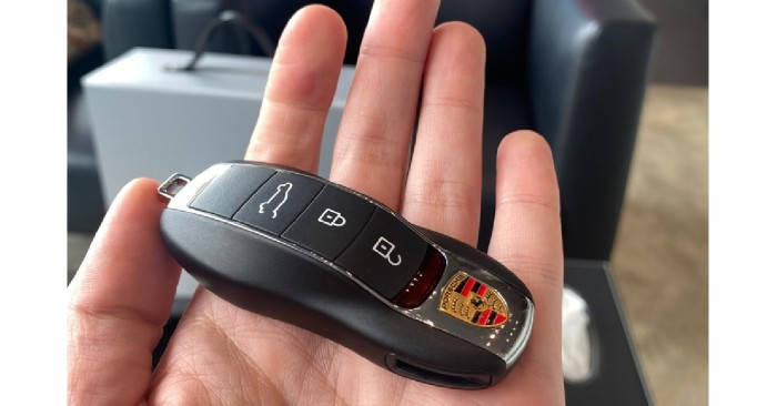 A cég tartozik a tulajdonosának, a tulajdonos a cégnek, de pénz nincs – fizetés eszközzel, kompenzál