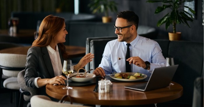 Adómentes az éttermi reprezentációs juttatás
