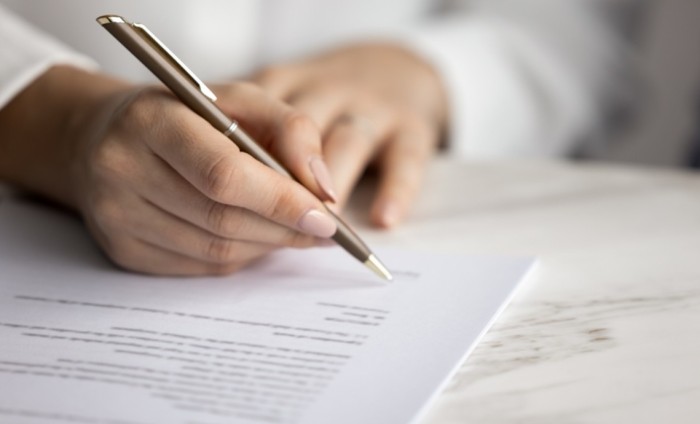 Mit kell tudni a tartós megbízási jogviszonyról?